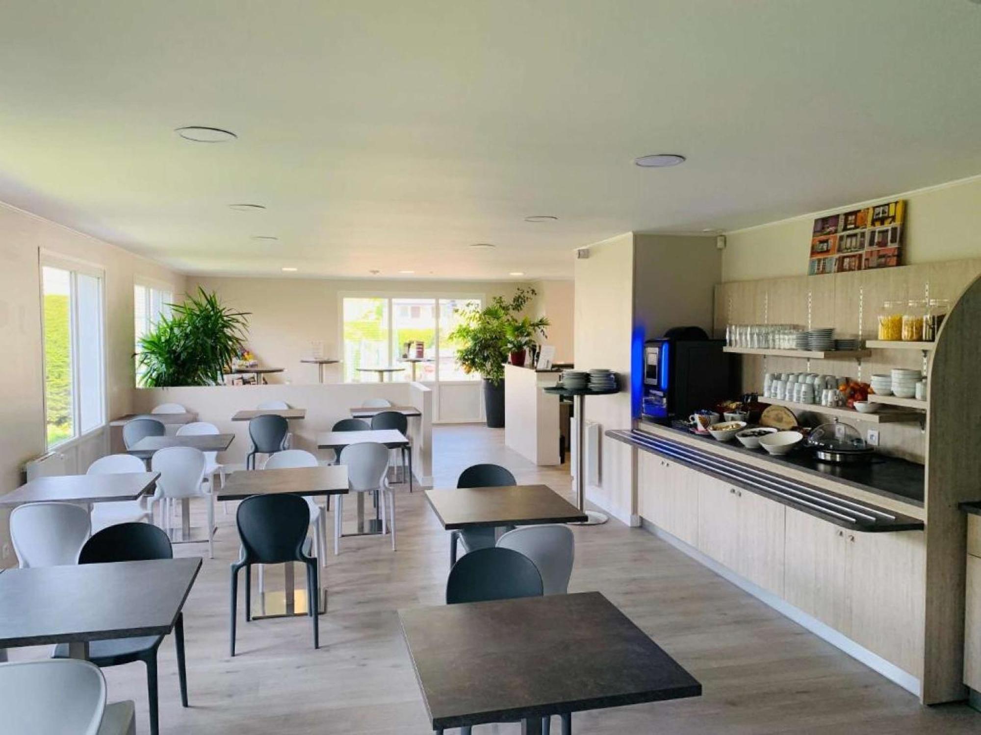 Brit Hotel Confort Morlaix Saint-Martin-des-Champs  Exterior foto